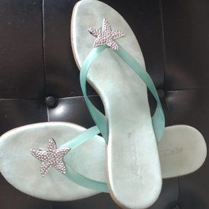 Aerosoles Starfish embellished flip-slops